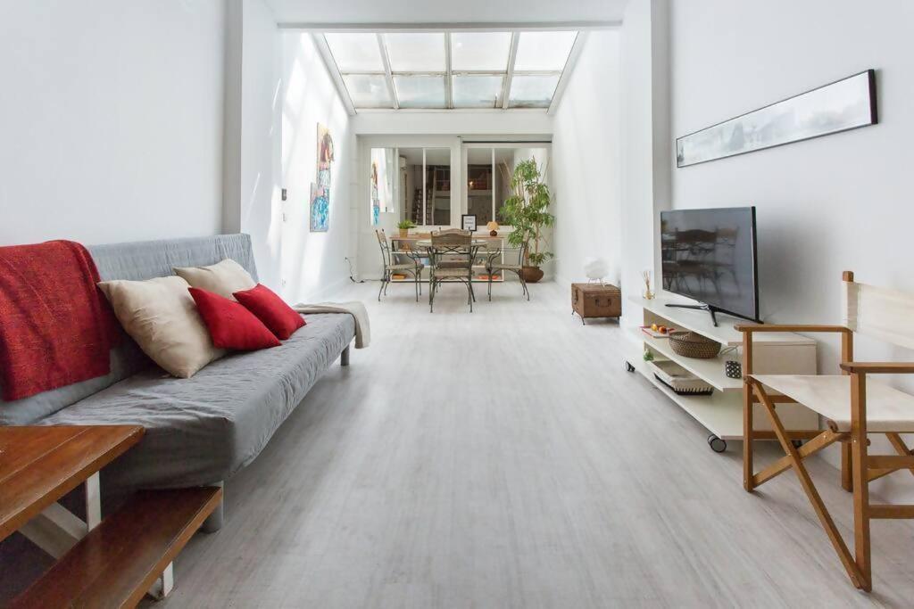 Duplex Center Parking Netflix Amazon Video Apartment Seville Exterior photo
